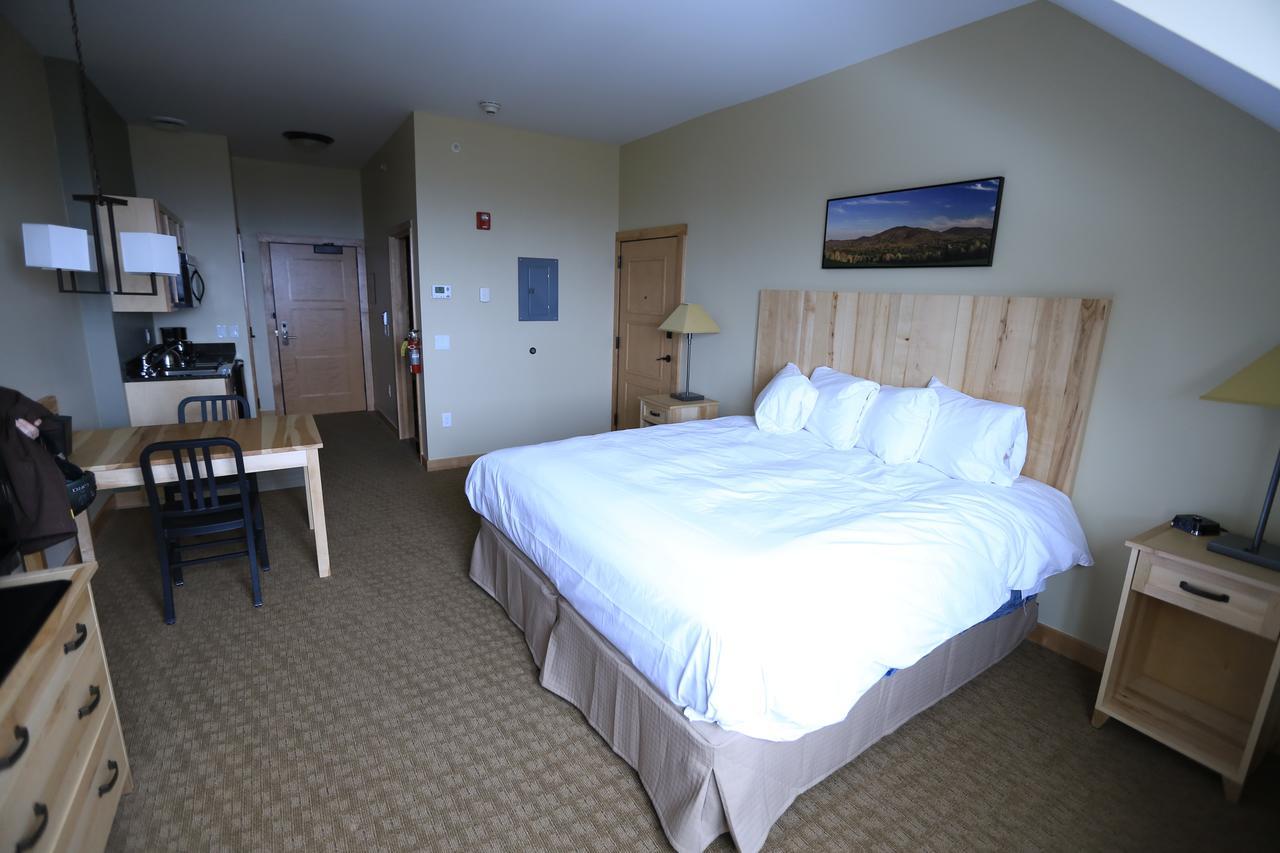 Burke Mountain Hotel And Conference Center Exterior photo